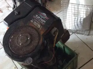 Motor til Havetraktor