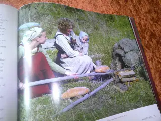 Blandt krigere, søfolk og trælle, Kåre Johannessen