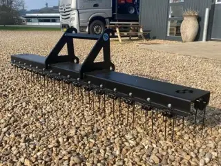 CP Gårdsplads rive 2,5 m Giant beslag