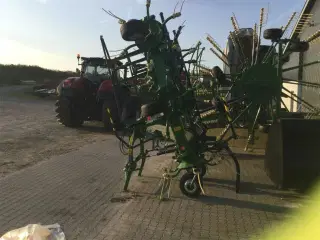 KRONE Vendro 900 med hyd skråstilling