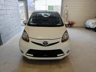 Toyota Aygo 1,0 VVT-i Black&White