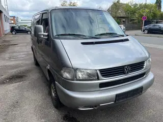 VW Caravelle 2,5 TDi 102 10prs