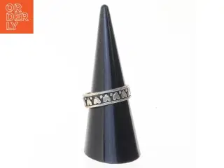 Sølvring med hjerter (str. Diameter 2 cm)