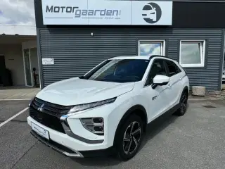 Mitsubishi Eclipse Cross 2,4 PHEV Invite CVT 4WD