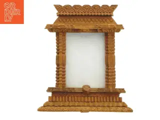 Træbilledramme fra Nepal (str. 21,5x19 cm)