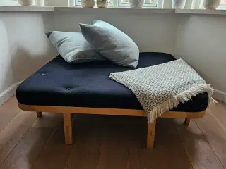 Kvadratisk, klassisk daybed