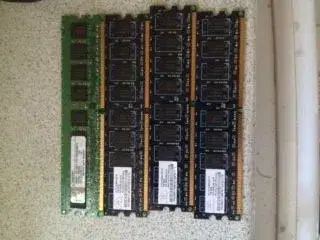4X1GB DDR2 ram!