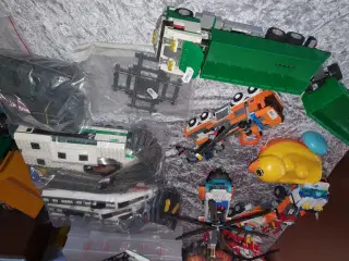 Færdigt bygget og lego stumper
