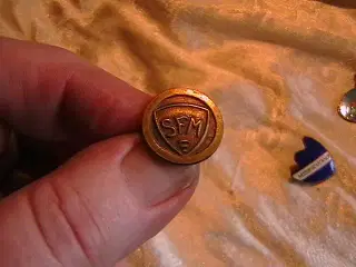 Emblemer , 1 stk ældre,fint.65 kr.
