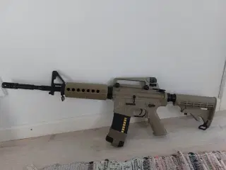 ICS M4 airsoft 