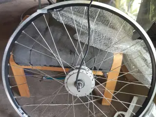 Nyt hjul til Batavus El cykel