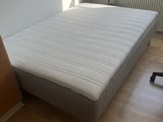 Ikea Skårer boxmadras med topmadras Tuddal 140x200