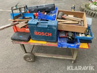 Bord med værktøj
