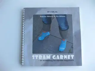 Stram Garnet - en strikkebog for ....