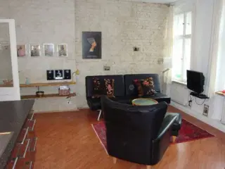 Berlin ferielejlighed i Friedrichshain, se www.kogut1.mono.net