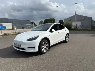 Tesla Model Y  RWD