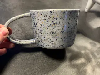 Hånddrejet kop fra Kraki Ceramics