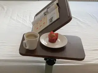 Senge/syge/arbejdsbord med hæve-og vippefunktion