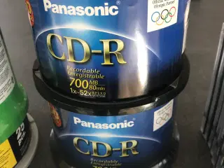 Bortgives div Disketter DVD og CD-R