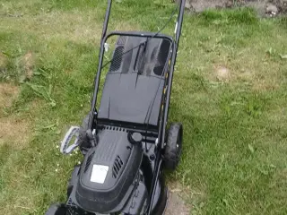 Plæneklipper (reserveret)