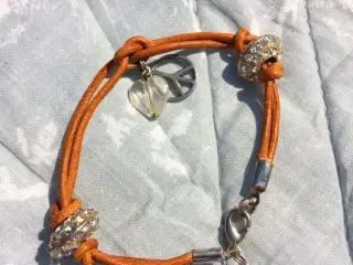 HÅNDLAVET ARMBÅND i LÆDER - med bling