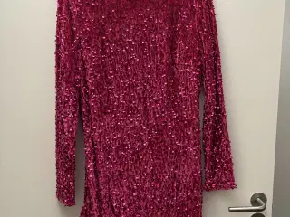 Glitter kjole fra villa
