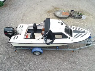 AFHENTNINGSPRIS med trailer - Ryds Triss 49HT+70hk