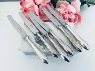 Knive 