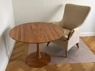 4 Nielaus lænestole i stof m/ ben, armlæn i valnød