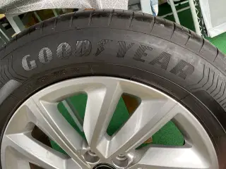 Originale VW fælge med goodyear dæk