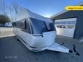 2017 - Hobby De Luxe 560 KMFe   Hobby De Luxe 560 KMFE årg. 2017 incl. 6 sovepladser, 6 siddepladser, Nyt Isabella Commodore Dawn 2024, mover, Eclipse12v tv, Sun Blue med stænger