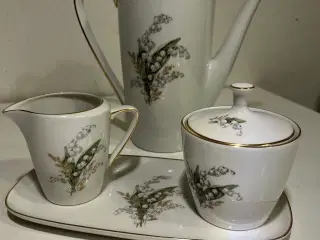 Liljekonval med guldkant i porcelæn fra Bavaria