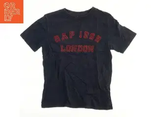 T-shirt med tekst fra Gap (str. 128)