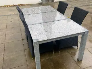 Havebord med 4 stole med massive stenplader