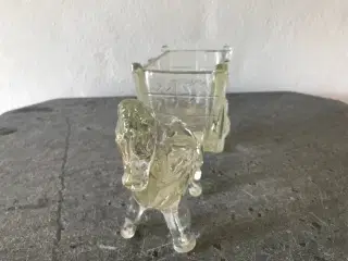Vintage glasskål / glas-hest med vogn