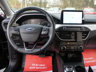 Ford Focus 2,0 EcoBlue Titanium Business stc. aut.