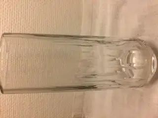 Vase glas med et flot stribe mønster