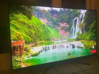 Kanon lækker Kvalitetsfuld smart tv 65” 4K LED