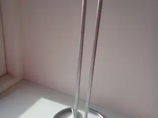 Køkkenrulleholder i stål