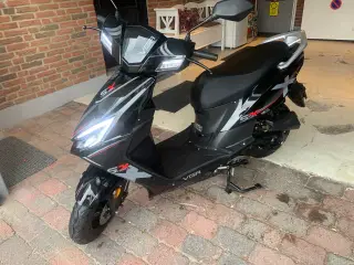 Vga Street-X EFI 30 model 2025