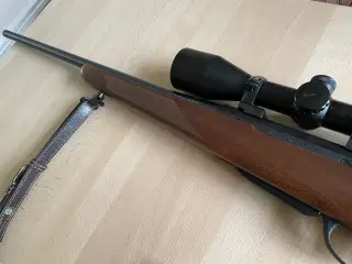 TIKKA T3 Hunter jagtriffel inkl. lyddæmper