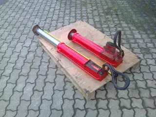 Hydraulisk støtteben med pumpe