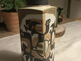 Royal Copenhagen, firkantet vase Alumina