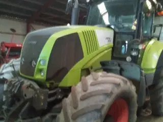 CLAAS AXION 850