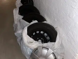 NY PRIS: 4 stk. Bridgestone Blizzak LM-32 vinterdæ