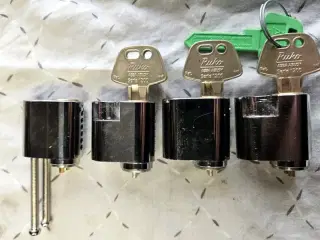 4 stk ens Ruko låsecylinder. 