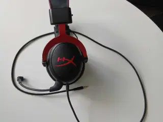 Gaming headset hyper x cloud |||