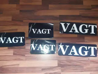 Magnetskilte til bil "VAGT"