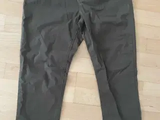 Nye bukser kaki / mørkegrøn farve str 40