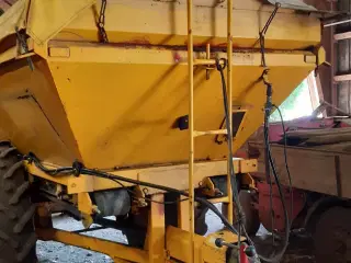 Bredal B 4 S Velholdt maskine som kan køre ned til 150 cm sporvidde